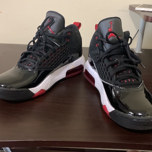 Jordan Maxin 200 - Picture 2 of 5